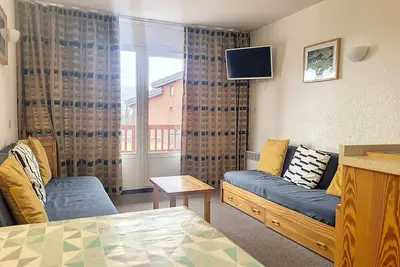 Image de Appartement cosy avec 2 balcons, proche des pistes, idéal pour 4 pers