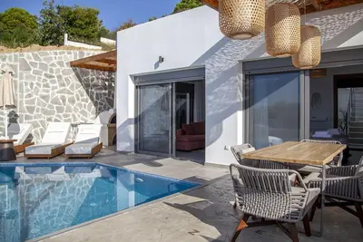 Image de Modern Villa! Perfect For a Family Getaway!