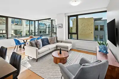 Image de Upscale King Suite w/ Secure Parking