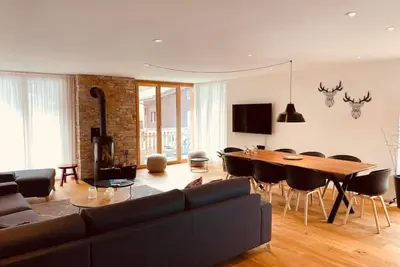 Image de Luxurious Alpine chic apartment