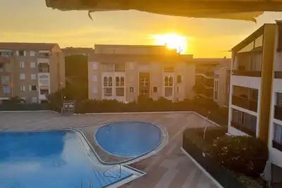 Image de T2 avec Veranda / résidence avec piscine!