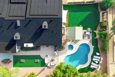 Image de Scottsdale Oasis | Pickleball, Pool, Spa & Hoops