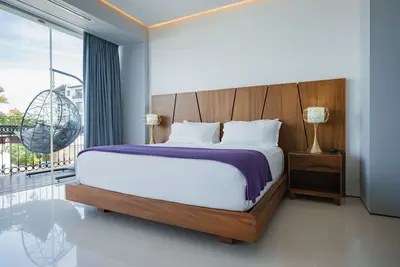 Image de Ocean views, 2 minute walk to 20 famous restaurants