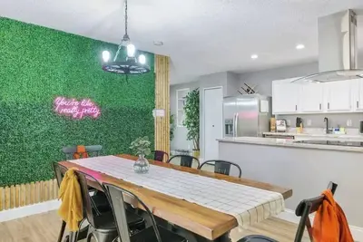 Image de The Cozy Colony Getaway-4bd/2ba 2 King Suites