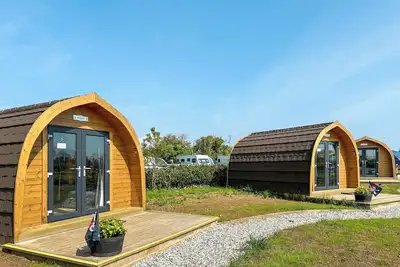 Image de Bluebell is a cosy pod on the site of the Centry Touring Park in Brixham.