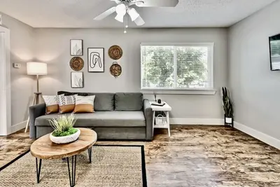 Image de Lovely Dallas Flat Near Downtown