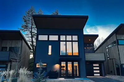 Image de Pet Friendly, Community Center, Pool / Hot Tub, 3 Bed / 4 Bath, Sleeps 10, Amazing Views