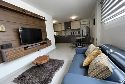 Nice suite one block from Malecon 2000 and Panama Street