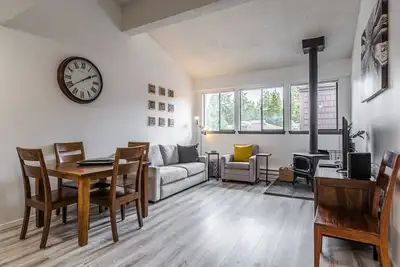 Image de Summit #256 - Top Floor Summit 1 Bedrm 1 Bathrm Condo Close to Little Eagle Lodge Sleeps 4
