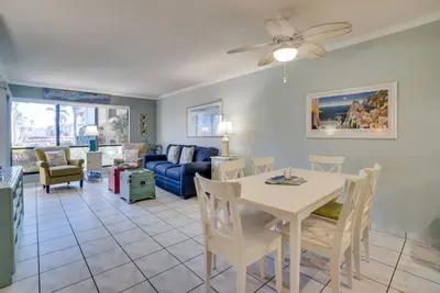 Image de Runaway Bay 104 by SeaBreeze Vacation