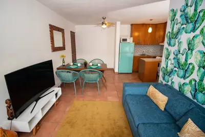 Image de Stylish and Spacious 2br Penthouse. Walk to Downtown and Medano Beach!