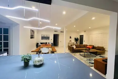 Luxury Miami home 🏡 15 mins to the beach
