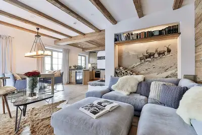 Image de Alpenglühen-chalet-suite 90m², 2 Schlafzimmer, Wohnraum mit Küche und Bad mit Sauna
