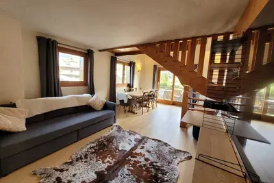 Image de Duplex 3 pièces à Megève - Proche centre, 6-8 pers, balcon, piscine, wifi, garage.