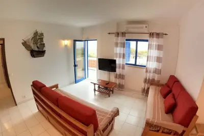 Image de Algarve, T2 apartment w/ balcony and sea view, near beach, Manta Rota