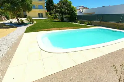 Image de Caparica, V4 duplex apartment w/ pool, Charneca de Caparica, Lisbon