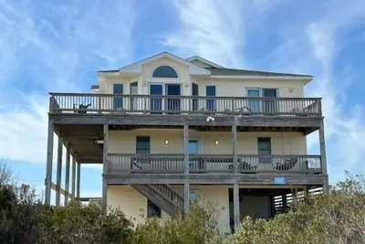 Image de Comfortable, Pet Friendly, Private Heated Pool and lots of other amenities! !