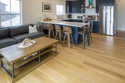Image de Coastal getaway with water views in every room