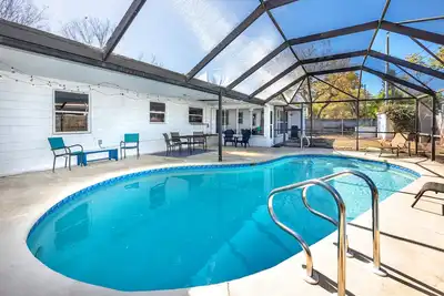 Image de St. Pete Pool Home Getaway