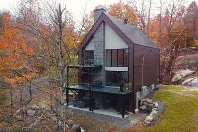 La Villa Godon Spa Plage Foyer Luxe et Nature à Lanaudière, animaux acceptés