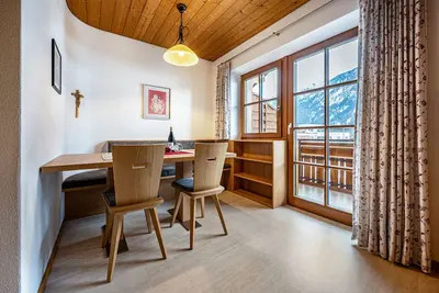 Image de Appartement \"Duregger App Sonnenschein\" avec vue sur les montagnes, jardin & Wi-Fi