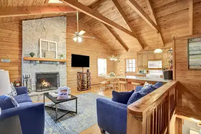 Cozy Cabin in Warm Springs near Fdr State Park and Callaway Gardens