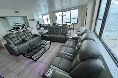 Image de Oceanfront dream condo 2/2