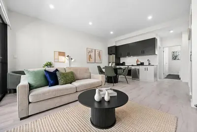 Image de Jolly Jubilant Jubilee - New 2 Bed Apt