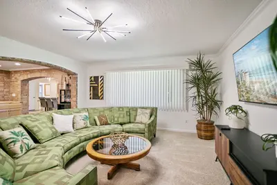 Image de Big Wheelchair Accessible Home Close to Beach/Mayo with Zen Den and Fenced Yard