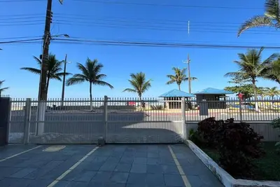 Image de Beachfront apartment