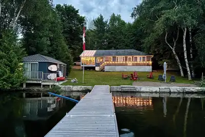 Image de Secluded Lakeside 3br Cottage, Paddleboards, Canoe, FirePit