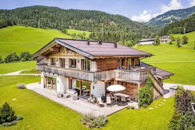 Image de Joli appartement pour 10 personnes avec Wifi, Tv, balcon, vue panoramique et parking