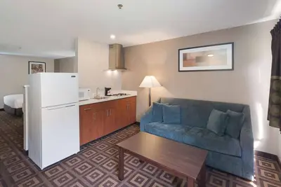 Image de Relax and Unwind! Enjoy Spacious unit w\/ Kitchen! Free breakfast & Free Parking