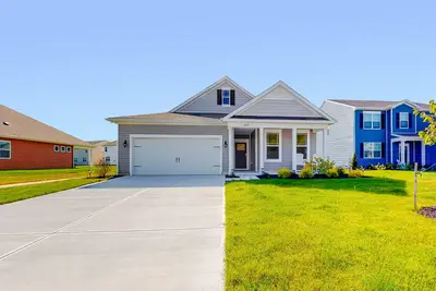 Image de Ocean View Beach Club home with water views, canal access, game room, & kayaks