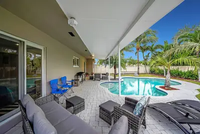 Image de Comfortable 4 bedroom house with pool by Pmi
