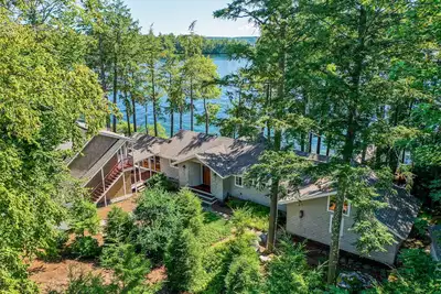 Image de Beautiful Winnipesaukee Views Sleeping 10