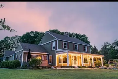 Image de Grand 4br Modern Farmhouse┃Harbor Springs Ski/Golf