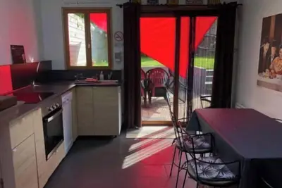 Image de Largousine, Jolie Maison de PĂŞcheur Avec Jardin