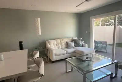 Image de New Modern Inside in Scottsdale - Pet Perfect with Private Fenced Backyard