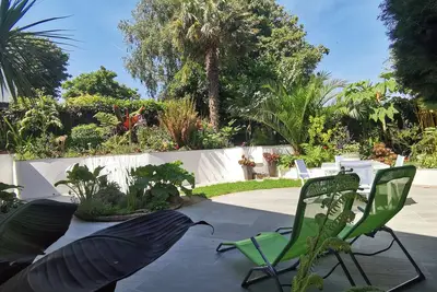 Image de Bright, welcoming Falmouth 2 bed home with garden and parking