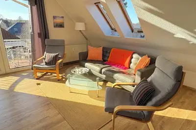 Image de Family-friendly, large top floor apartment close to the city center!