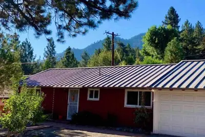 Image de Red Apple Cab'Inn, Pets Ok, Fire Pit