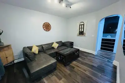 Image de Nice Two bedroom apartment - 2nd floor
