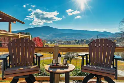 Image de EpicViews! ~EasyRoads! ~Hot Tub~Firepit~GameRoom