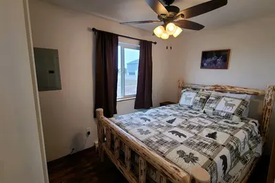Image de Comfortable cabins with a view - close to Glacier National Park