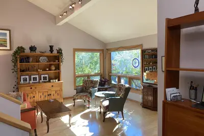 Warm, inviting home, close to Cu, downtown and mountains\nShort Term Rentals Only