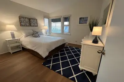 Image de Ocean View 2 Bedroom 1 Bath Sunny clean Apartment