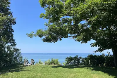 Image de Family cottage on 100 ft of private Lake Michigan beach