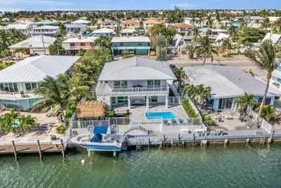 Image de Isla Paraiso! One house, two options!