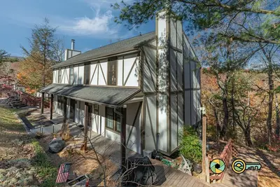 Image de Cozy Renovated Woodland Townhome | Minutes from Bryce Resort!